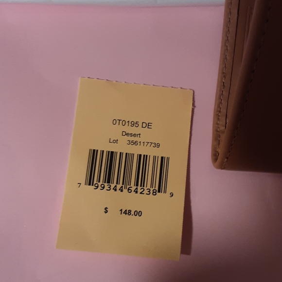 NWT Dooney & Bourke Flap Wallet in Desert - Picture 4 of 5